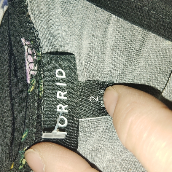 TORRID Black Floral Studio Knit Romper 2XL - Picture 11 of 11